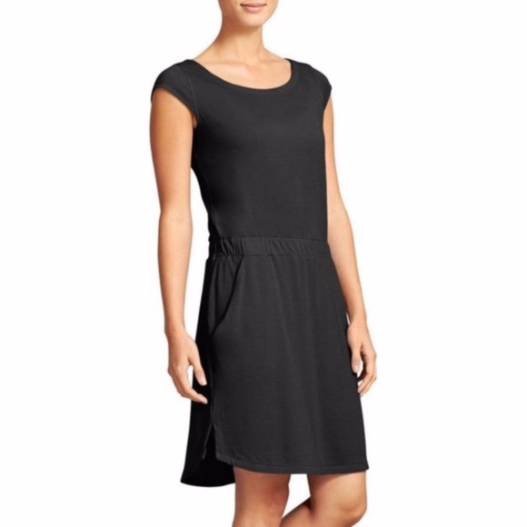 Athleta Redondo Dress Cap Sleeve Black 